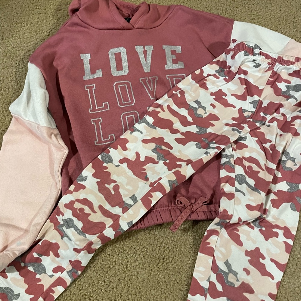 Kids Love Print Hoodie and Camouflage Leggings Set